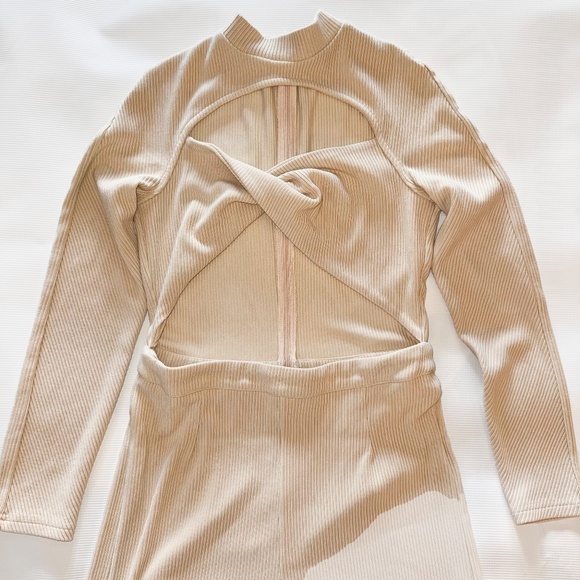 Blithe LA Jumpsuit Ribbed Beige Wide leg Front Cutout Front sz L - Picture 2 of 10